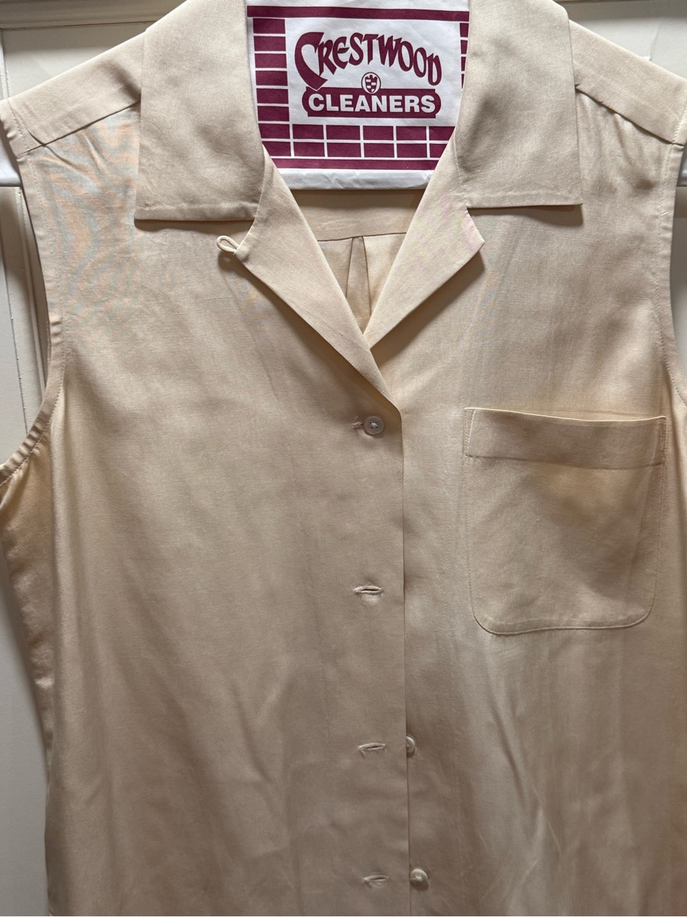Banana Republic Sleeveless Button-Down Top - Cream